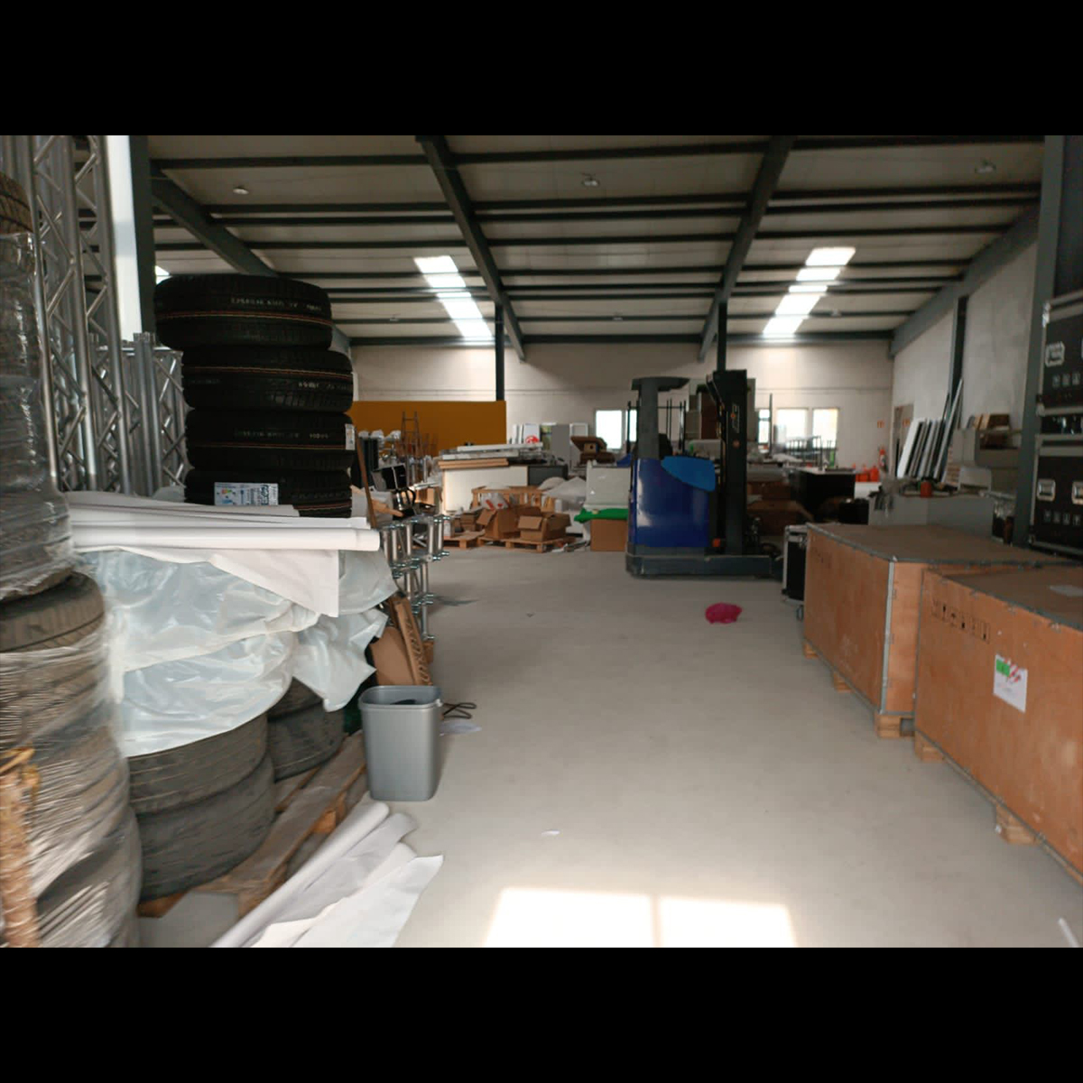 Storage & Warehouse